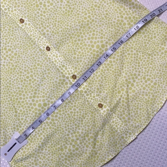 𝅺CHICO’S No-Iron Button Front Shirt Size 0 - Picture 4 of 8